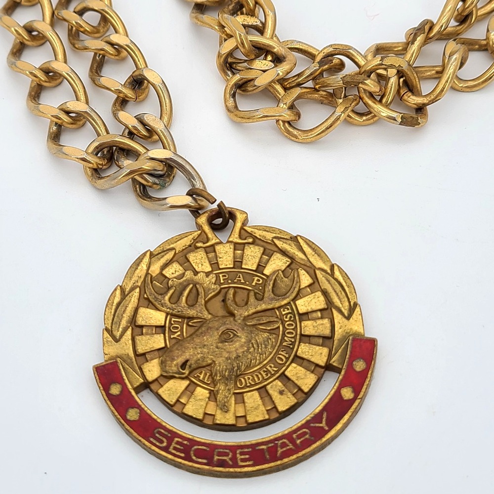 VTG Decorative Loyal Order of the Moose Gold Tone Pendant Necklace Secretary
